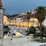 Riva Lavanda Hvar, Old Town