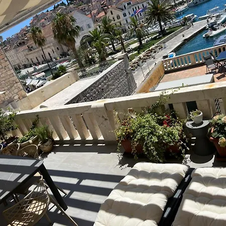 Riva Lavanda Hvar, Old Town דירה *