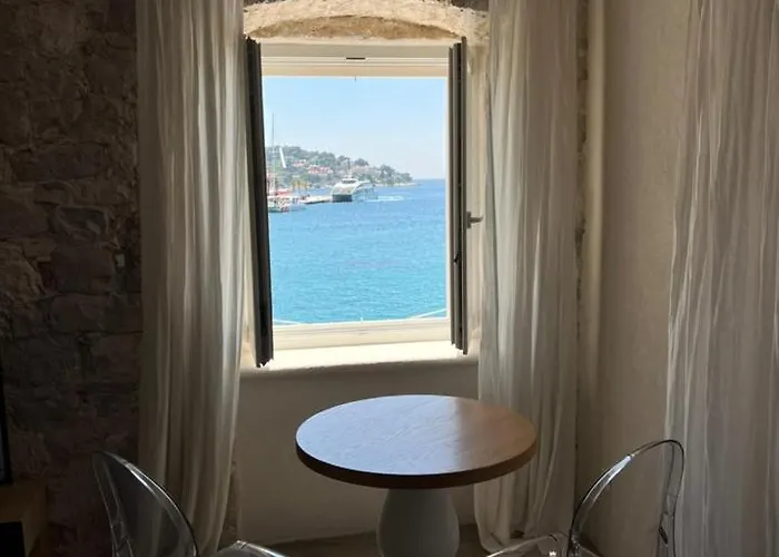 Апартаменти Riva Lavanda Hvar, Old Town