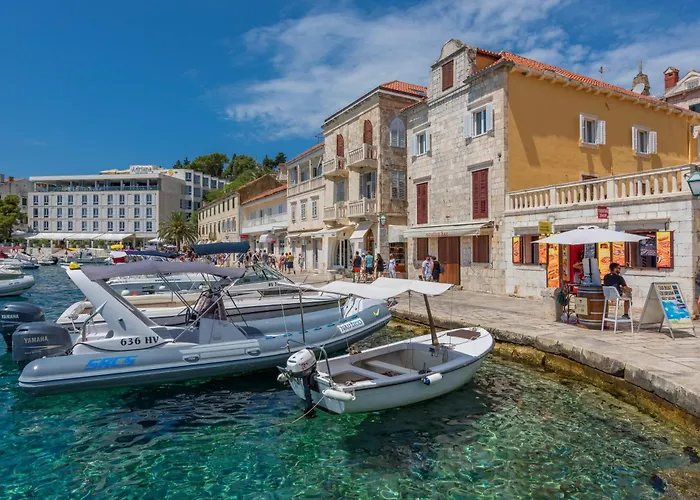 Riva Lavanda Hvar, Old Town Апартаменти