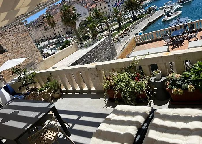 Riva Lavanda Hvar, Old Town Апартаменти *